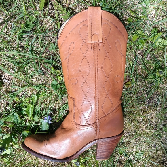 Vintage Frye Golden Tan Mid Calf Stacked High Heel Cowboy Cowgirl Boots 5.5 - Picture 9 of 15